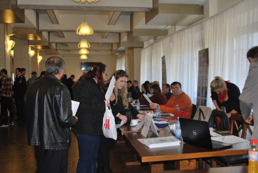 1070 persoane angajate în patru luni prin intermediul AJOFM Caraş-Severin