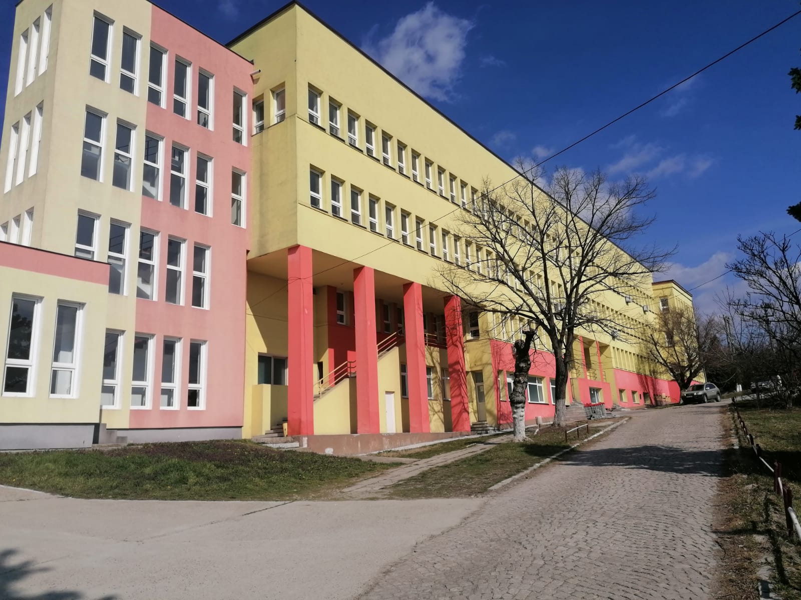 Pacienții sanatoriului Marila sunt mutați la Spitalul Orășenesc din Oravița