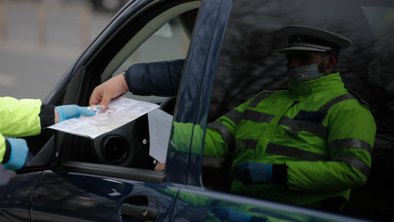 Polițiștii cărășeni intensifică verificările privind respectarea măsurilor impuse de COVID-19
