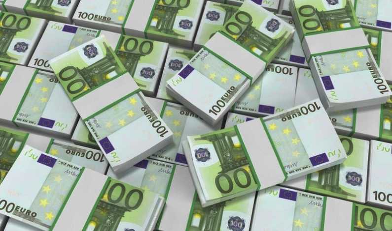 Antreprenorii pot accesa granturi IMM de câte 50.000-500.000 euro!