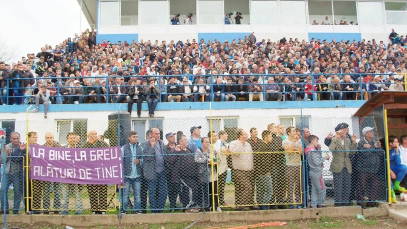 Stadionul din municipiul Caransebeș interzis pentru sportivi