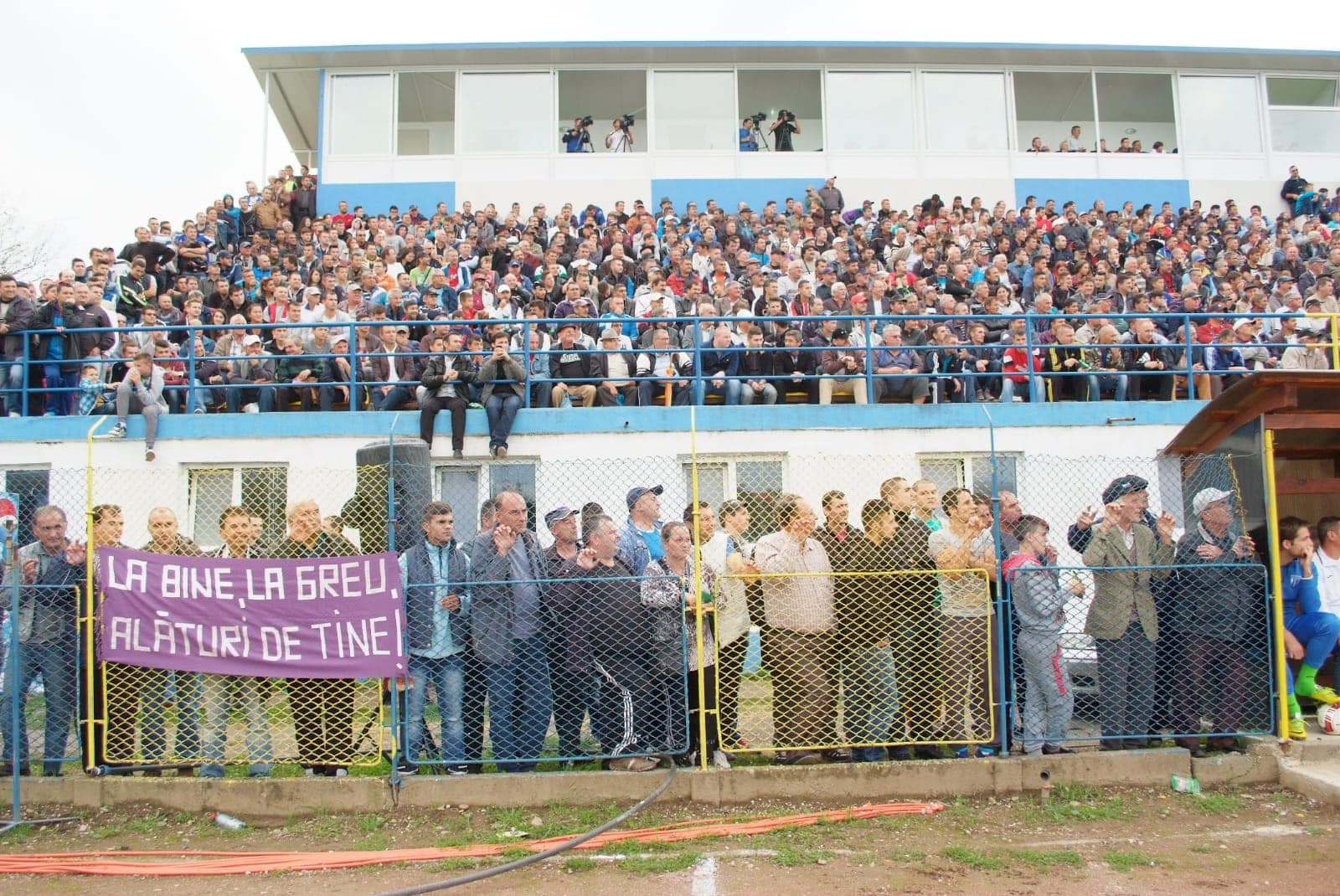 Stadionul din municipiul Caransebeș interzis pentru sportivi