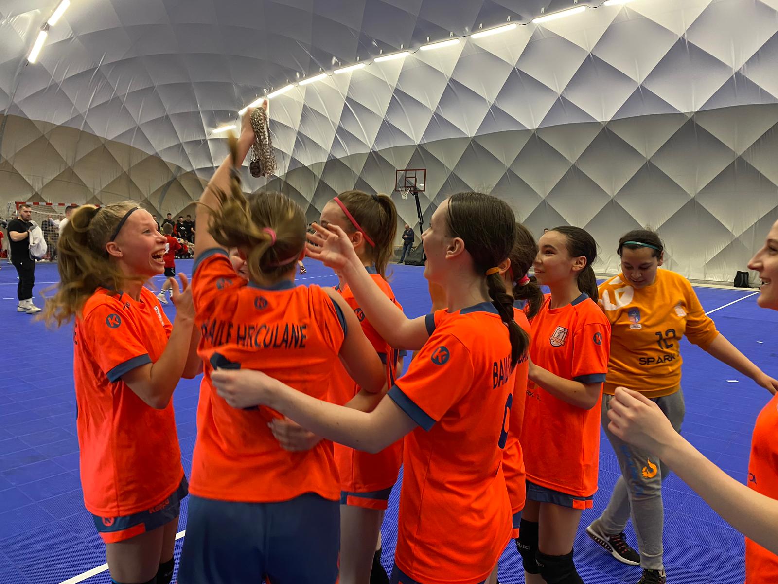 Fetele de la CS Hercules au câștigat seria B a play-offului Prague Handbal Cup ediția a 30-a!