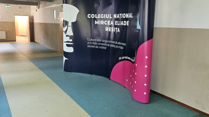 Olimpicii la limba și literatura română vin la Colegiul Naţional Mircea Eliade Reșița