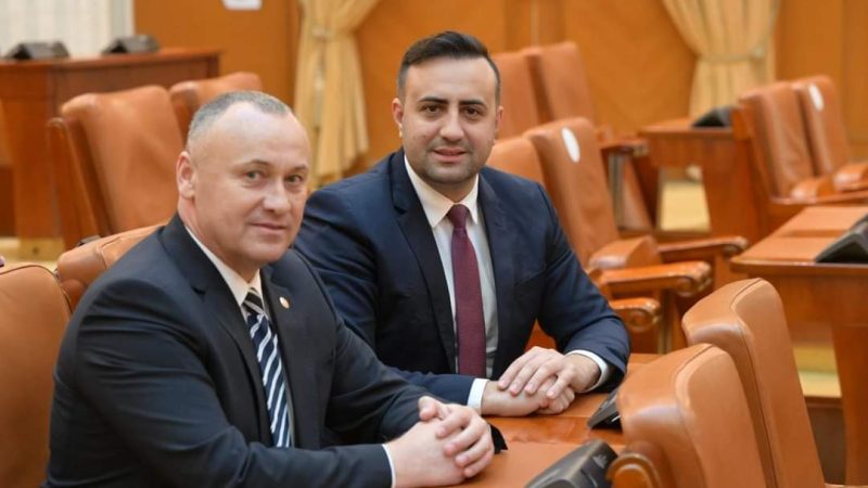 Deputatul Dumitru Rujan:”Am votat legea 2 mai cu gândul la tinerii din Caransebeș, din Caraș Severin  „