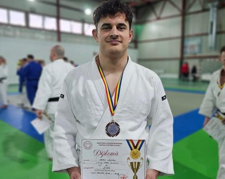 Reșițeanul Orbu Cristian a urcat pe treapta a treia a podiumului la Campionatul Național de Judo