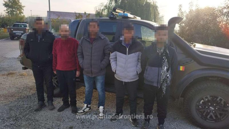 Grup de cinci cetățeni nepalezi oprit la frontiera româno-sârbă!